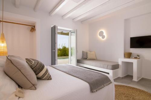 Isalos Villas with private pool, sleeps 4