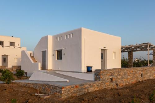 Isalos Villas with private pool, sleeps 4