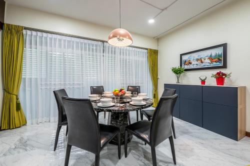 At FOUR-6 Bed, CITY CENTER, Nana BTS, MBK, Central World, Siam, Bangkok (Foto 6)