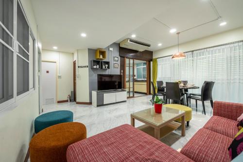 At FOUR-6 Bed, CITY CENTER, Nana BTS, MBK, Central World, Siam, Bangkok (Foto 7)