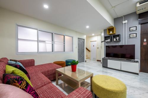 At FOUR-6 Bed, CITY CENTER, Nana BTS, MBK, Central World, Siam, Bangkok (Foto 5)