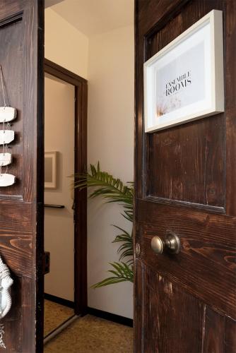 Вхід, Ensemble rooms di Vayadù (Ensemble rooms di Vayadu) in Алассіо