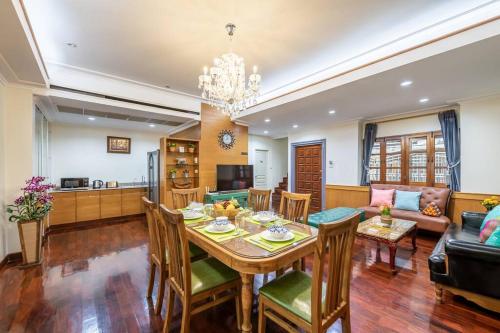AT NANA-5Bed, CITY CENTER, Nana BTS, MBK, Central World, Siam, Bangkok (photo 9)