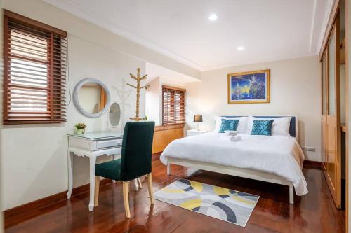 AT NANA-5Bed, CITY CENTER, Nana BTS, MBK, Central World, Siam, Bangkok (photo 5)
