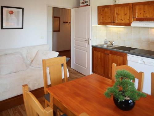 Appartement Les Orres, 2 pièces, 6 personnes - FR-1-322-423 Les Orres