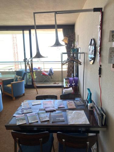 TINY APT w/ balcony and SEAVIEW, even out of your bed !, Ostende (photo 6)