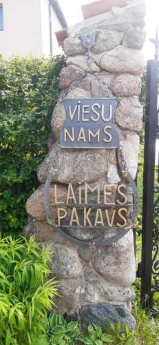 viesu nams "Laimes pakavs"