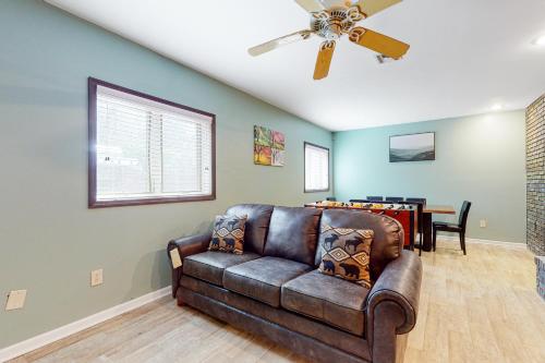 Smoky Mountain Castle Caretakers Apartment in Sevierville, USA
