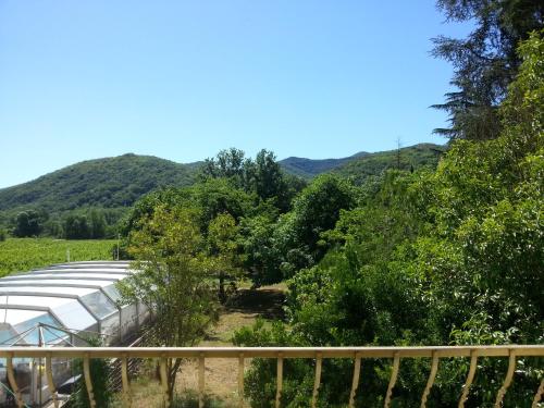 Villa Les Martinets - Piscine et Jacuzzi-Voie Verte Passa Pais-Gorges d'Héric-Massif du Caroux-Chambre d'hôte