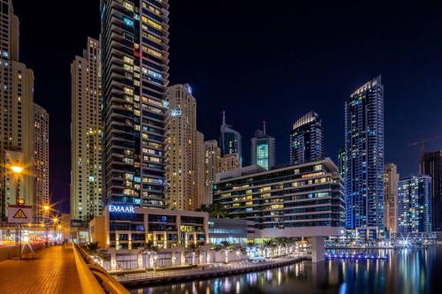 Frank Porter - Marina Quays - image 6