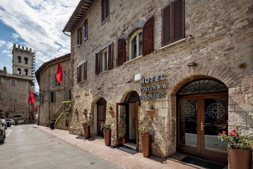 アッシジ Hotel Posta Panoramic Assisi 3つ星 ホテル レストラン
