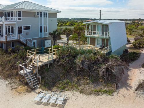 Oasis Beach House 2 Bedrooms Sleeps 6 Beach Front HDTV WiFi - image 11
