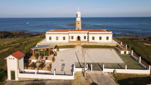 Hotel Faro Lariño