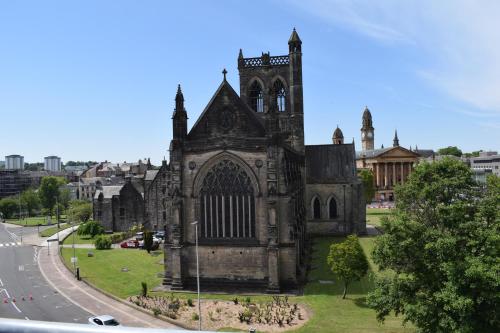 The Paisley Penthouse - Stunning Abbey View - Apartment - Paisley