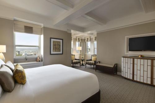 366215870 Fairmont Le Chateau Frontenac