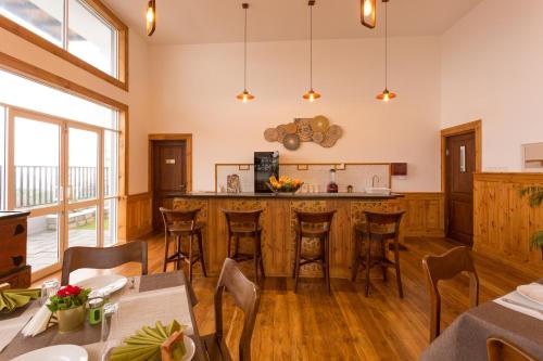 Restaurant, C I Residence in Nuwara Eliya