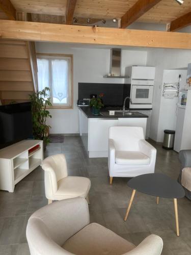 Maisonnette centre bourg de l’epine