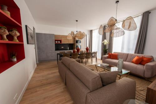 Martin' s Door - image 10