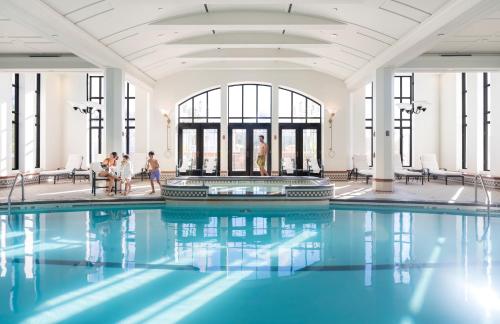 366241838 Fairmont Le Chateau Frontenac