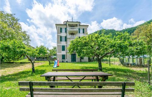 Pet Friendly Home In Loco Di Rovegno With House A Panoramic View