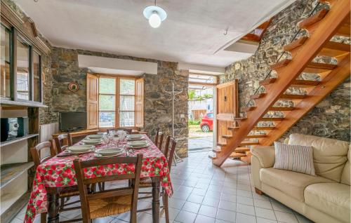 Pet Friendly Home In Loco Di Rovegno With House A Panoramic View