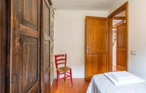 Pet Friendly Home In Loco Di Rovegno With House A Panoramic View