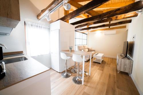 Apartamentos Mk77 Leon- Cantareros - Banuncias