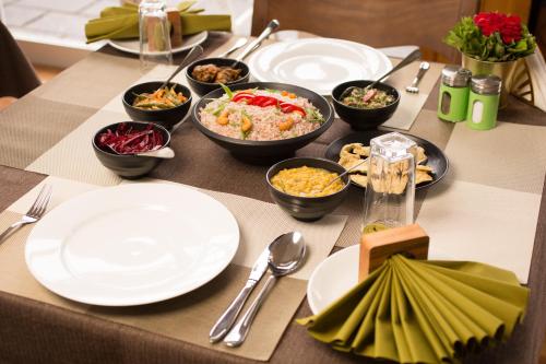 Food and beverages, C I Residence in Nuwara Eliya