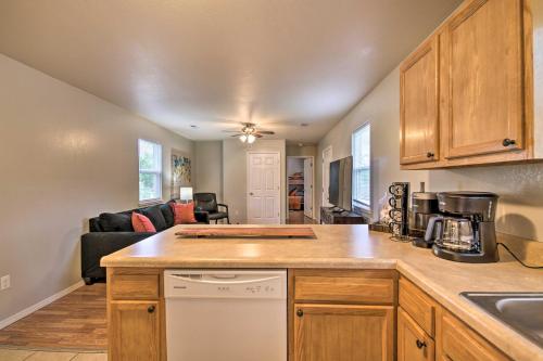 Comfy West Plains Home Less Than 1 Mi to Main Street!