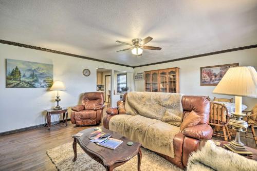 . Thermopolis Apartment Near Hot Springs Park!