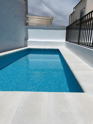 Apartamento nuevo con piscina en el centro Doña Paca-Ronda, Ronda (fotografie 3)