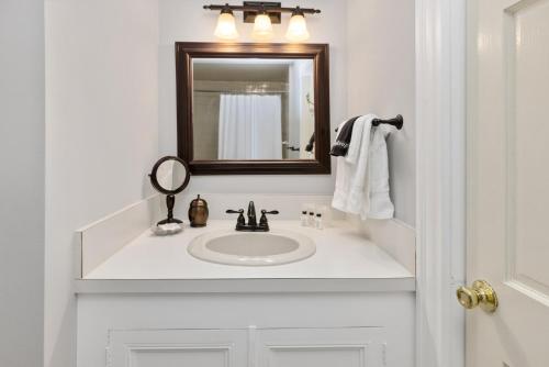 Noble House Inn - image 9