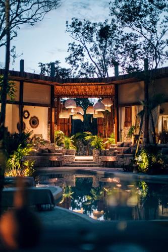 366283086 Hotel Muaré