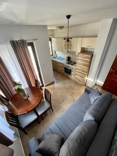 Apartments Marinic - image 10