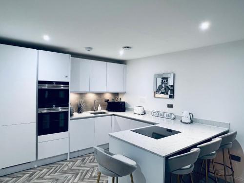 DESIGNER HOUSE - University of Glasgow / Central Glasgow 'Hillhead' West End G12 - Luxurious & Conte in Glasgow