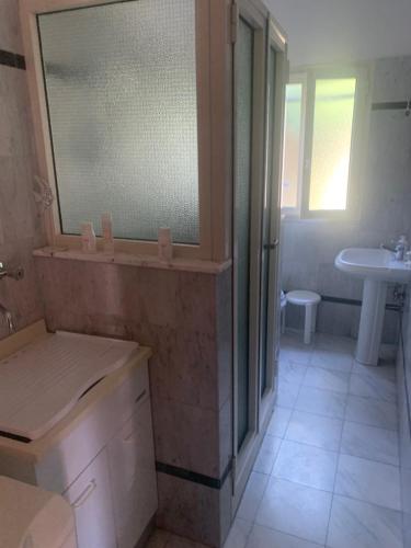  Ferienhäuschen, ländlich, nah am Meer, Casetta in campagna vicino al mare ,Ariacondizionata in Luni