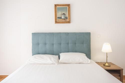 Victoria Secret Apartments - image 2