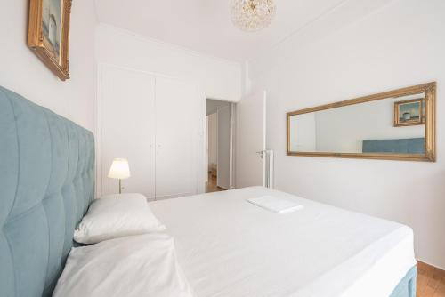 Victoria Secret Apartments - image 2