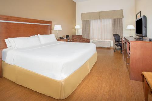 Holiday Inn Express & Suites Glendive, an IHG Hotel