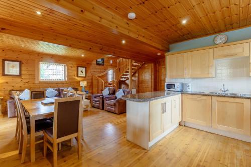 Exterior view, Jamaal Lodge in Broomhill