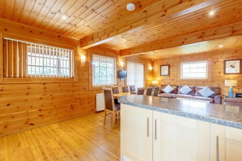 Exterior view, Jamaal Lodge in Broomhill