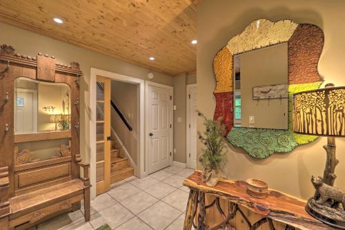 Beech Mountain Escape with Mtn Views and Fireplace! in Beech Mountain, USA