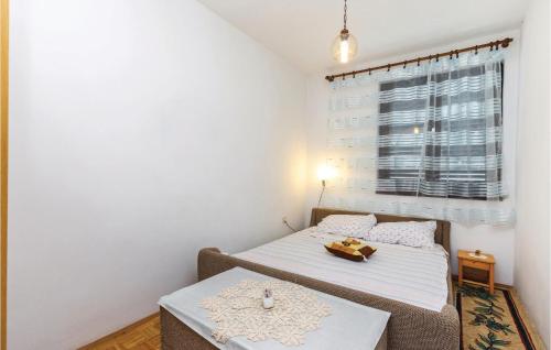 Lovely Apartment In Novi Vinodolski With Wifi