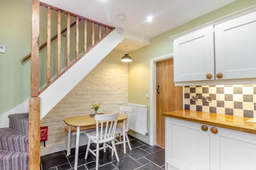 34 Church Street - image 11