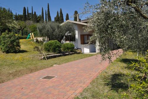  LA CASA TRA GLI OLIVI in Sona