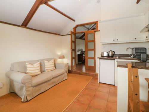 WhiteTor Farm: Nestling - image 3