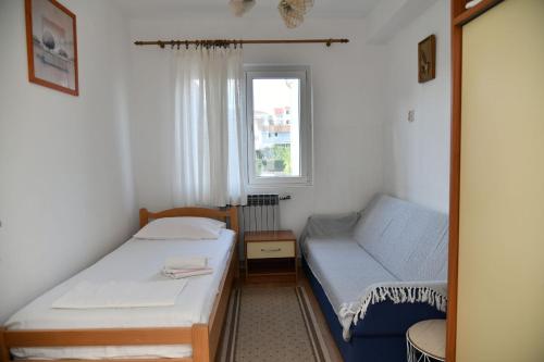 Three-Bedroom Apartment image 7