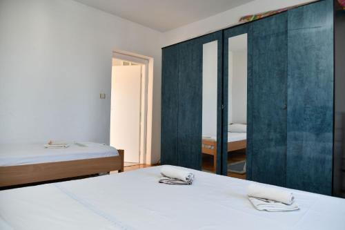 Three-Bedroom Apartment image 4