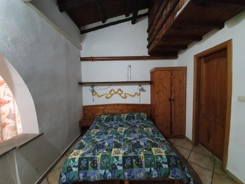 Lovely chalet in Roma with shared pool in La Giustiniana