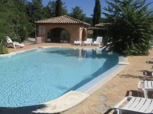 Quaint holiday home in Gravières with shared pool gîte à louer Bonnevaux
